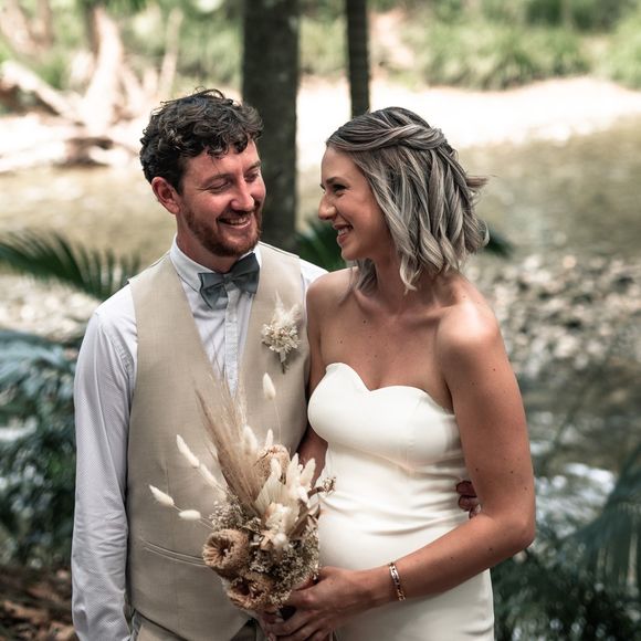 Meet your Posher, Alexandra - Picture 1 of 1